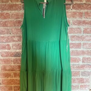 Elegant Green Sleeveless Dress